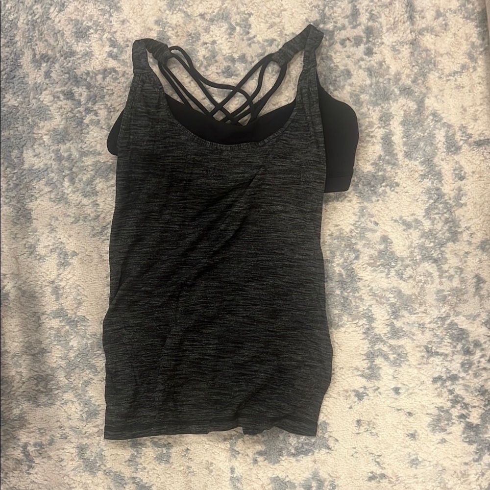 Women's Black Lulu lemon tank Top with built in bra size 6